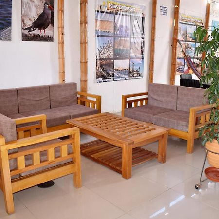 Hospedaje El Buen Samaritano 파라카스 외부 사진