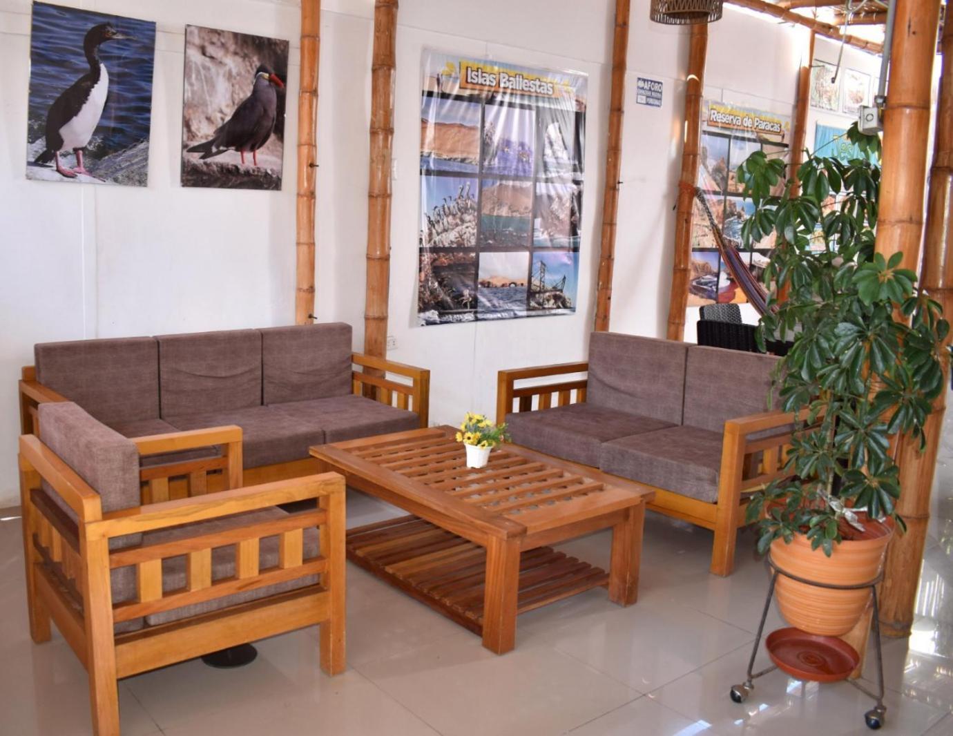 Hospedaje El Buen Samaritano 파라카스 외부 사진